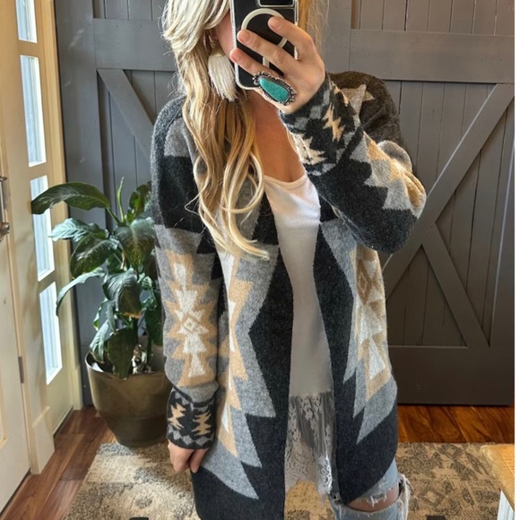 New Aztec Western Print Grey Long Cardigan Sweater Coat Western Cowichan Boho - Picture 3 of 11